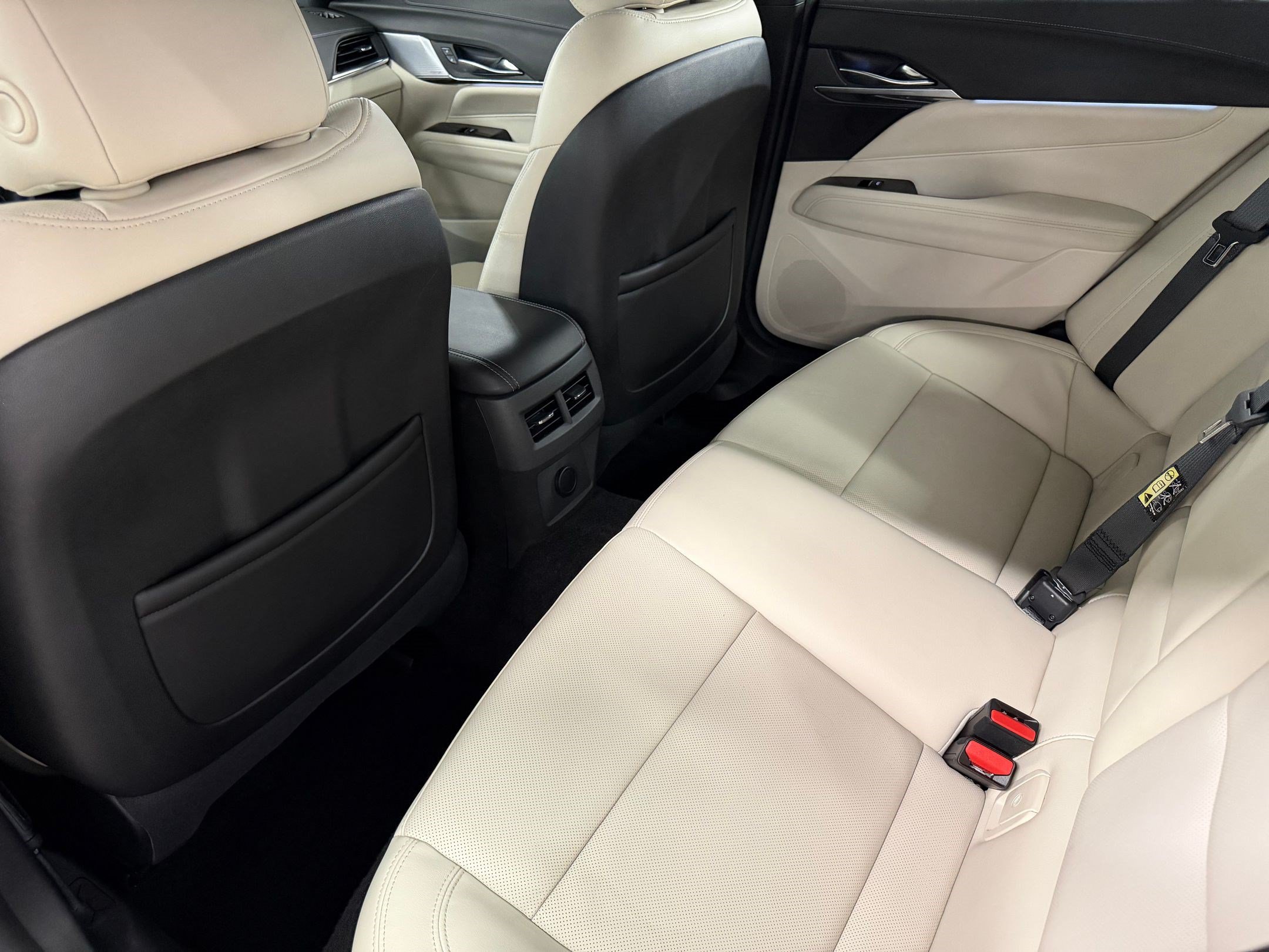 Certified 2023 Cadillac CT4 Premium Luxury RWD image 24