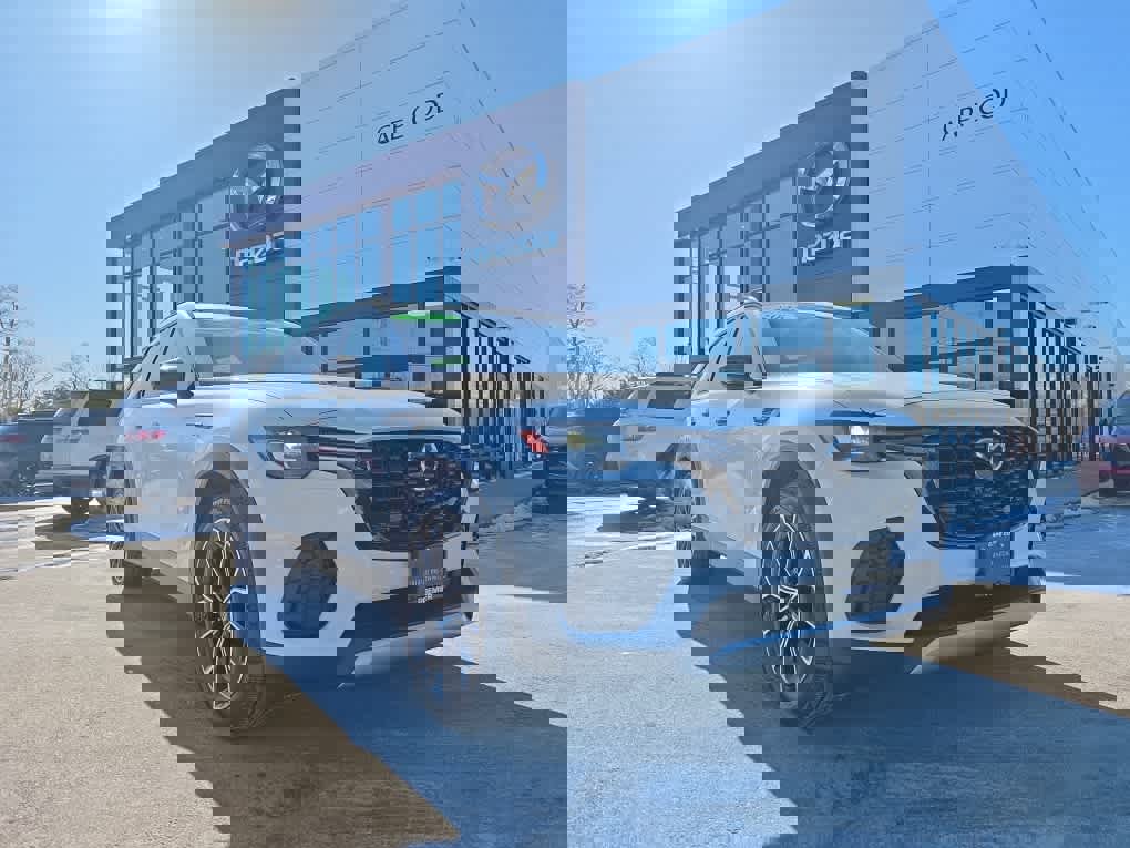 Used 2025 MAZDA CX-70 Plug-In Hybrid w/ Premium Plus image 2