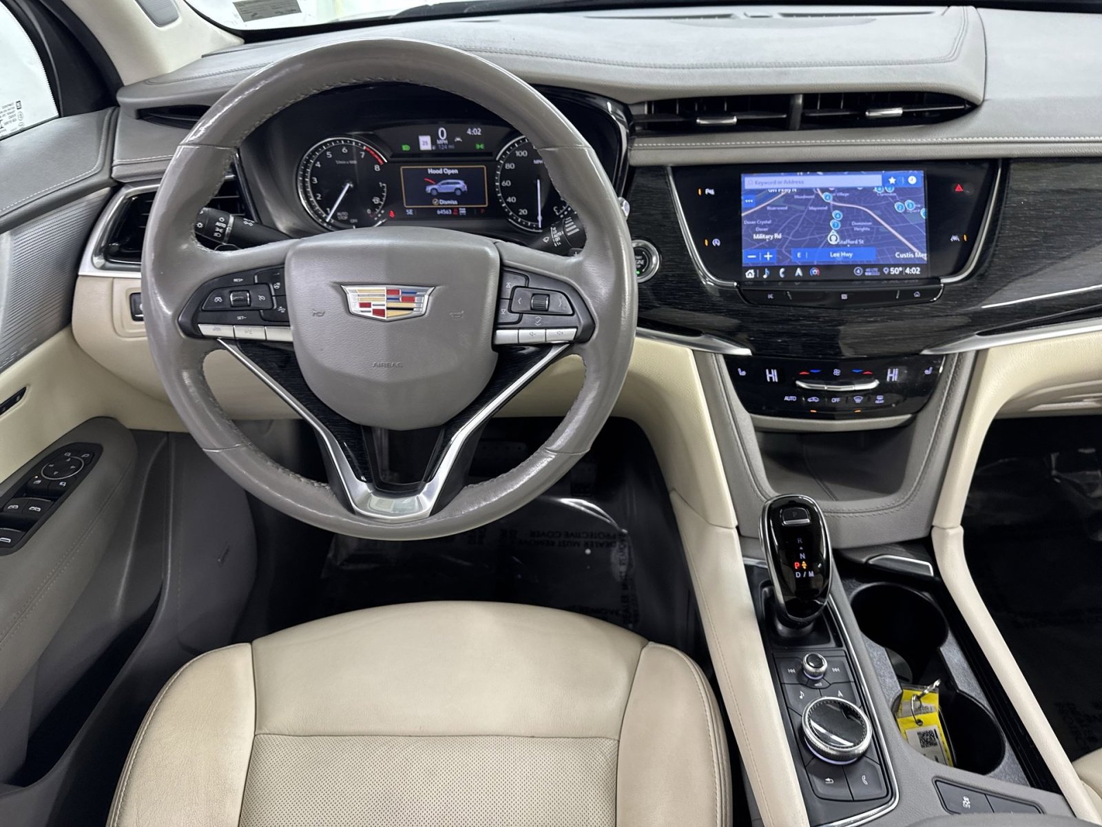 Used 2020 Cadillac XT6 Premium Luxury w/ LPO, Floor Liner Package image 27
