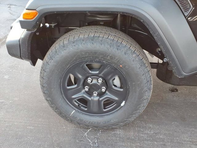 New 2026 Jeep Wrangler Sport AWD/4WD image 22