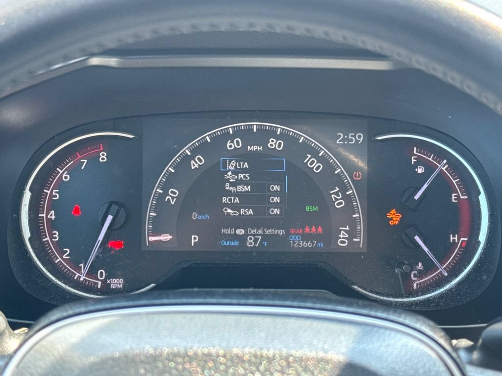 Used 2023 Toyota RAV4 XLE Premium AWD/4WD image 18