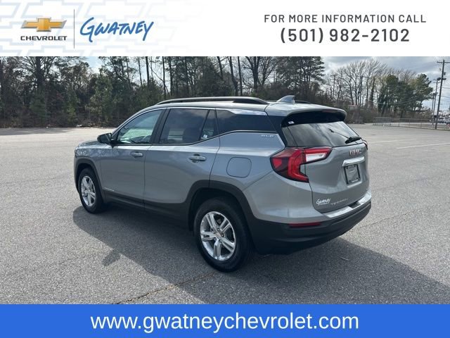 Used 2023 GMC Terrain SLE w/ Driver Convenience Package image 7