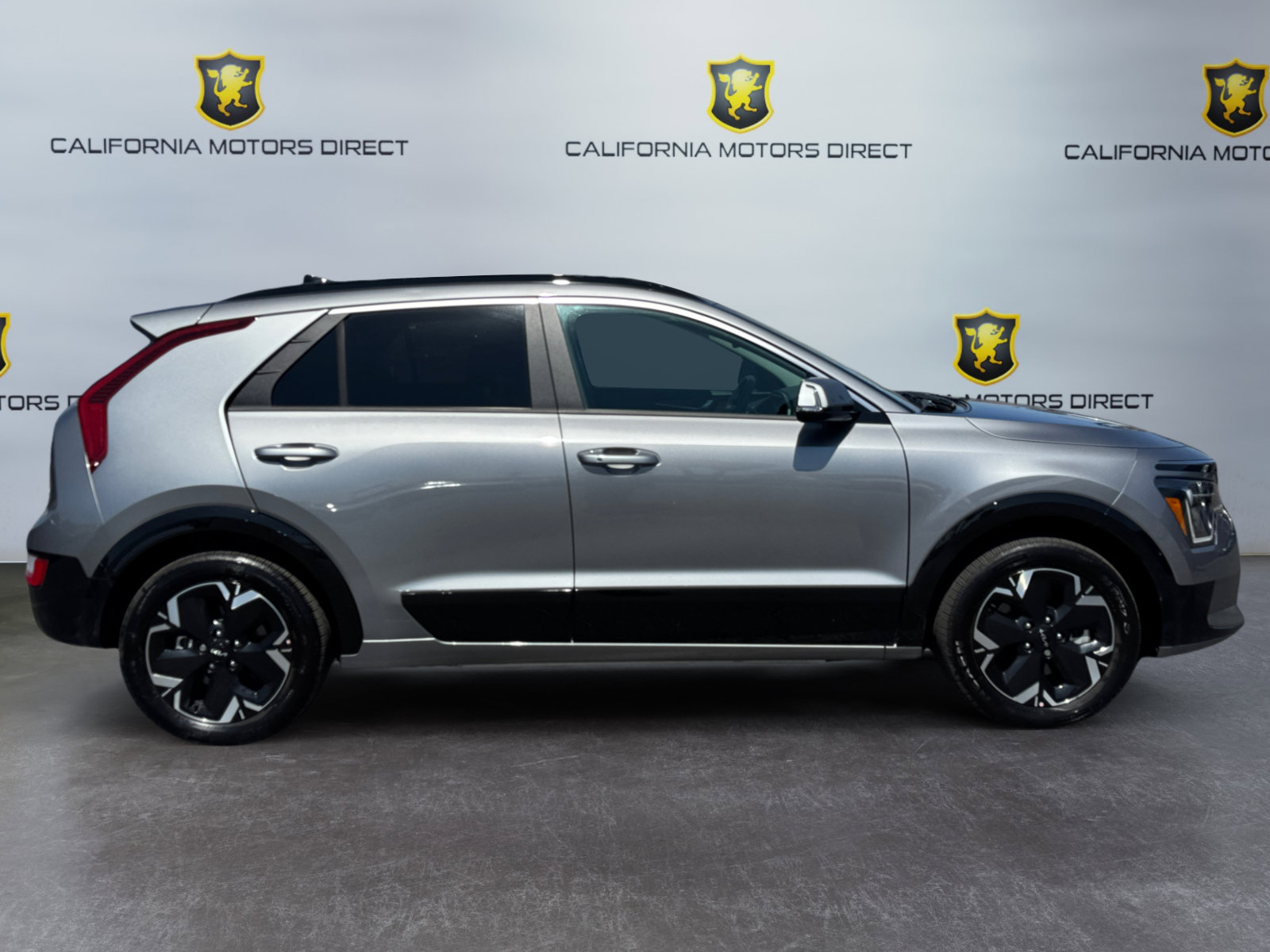 Used 2025 Kia Niro Wind FWD image 6