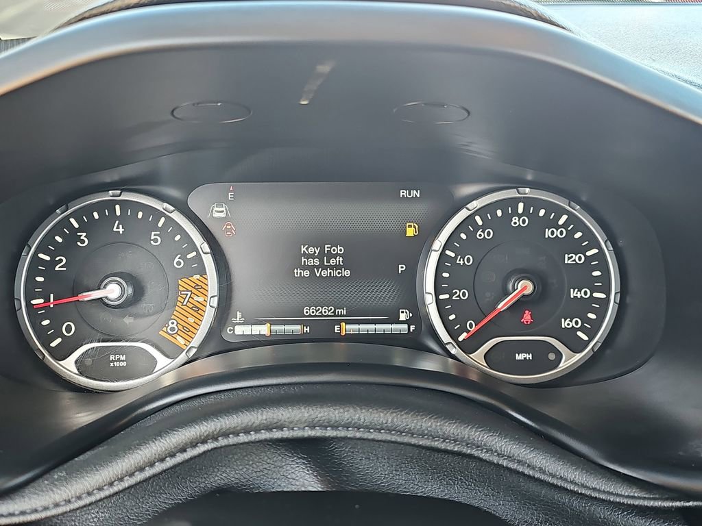 Used 2022 Jeep Renegade Latitude AWD/4WD image 18