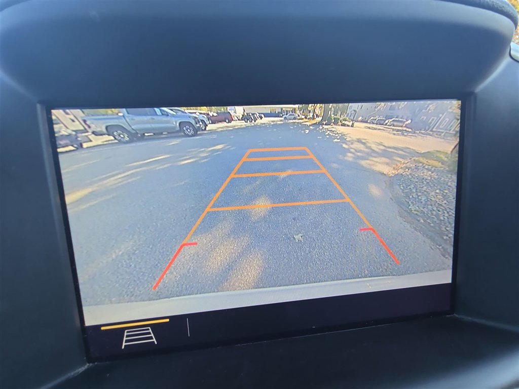 Used 2021 GMC Terrain SLE w/ Driver Convenience Package image 15