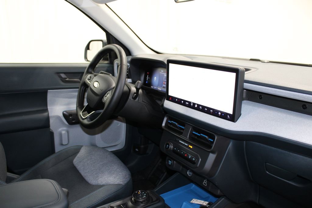 New 2025 Ford Maverick XLT image 31