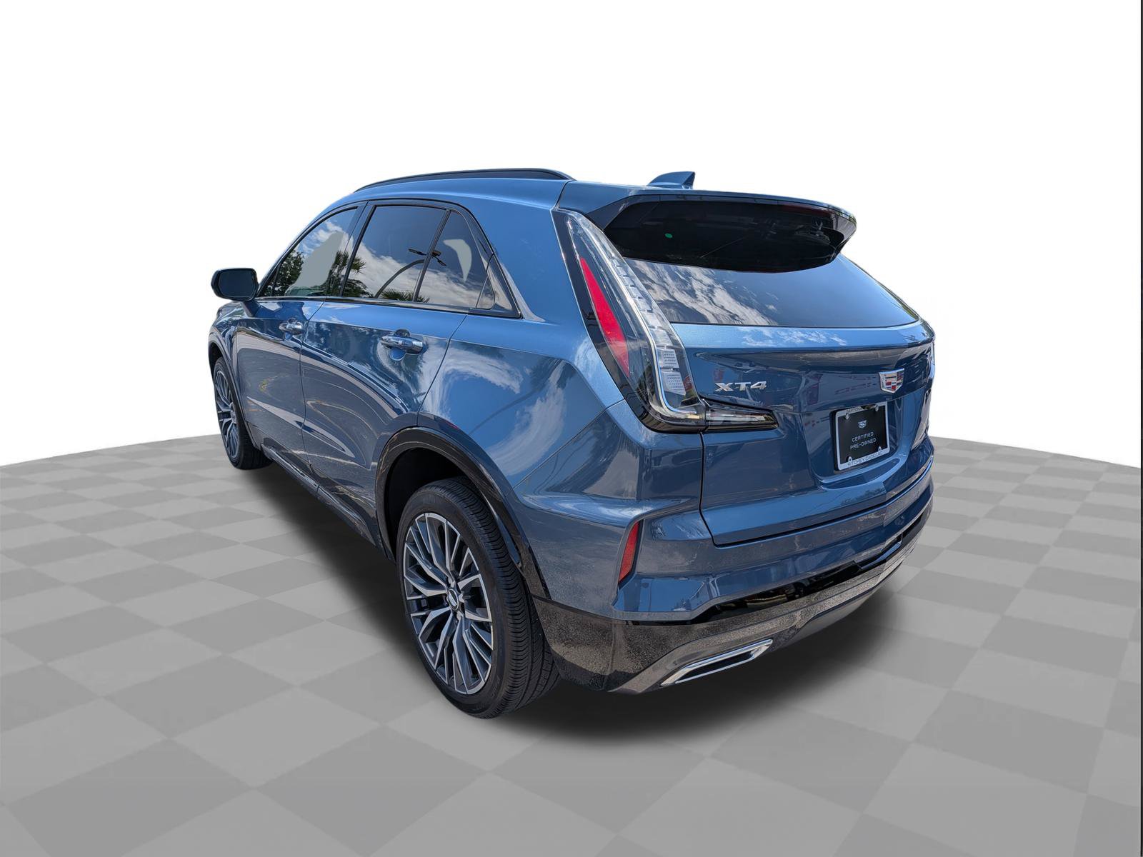 Certified 2024 Cadillac XT4 Sport FWD image 6