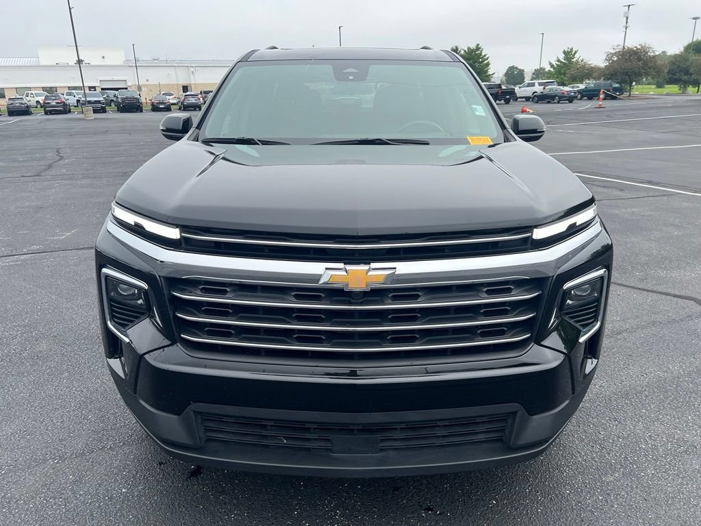 Used 2025 Chevrolet Traverse LT w/ Sun and Wheel Package AWD/4WD image 6