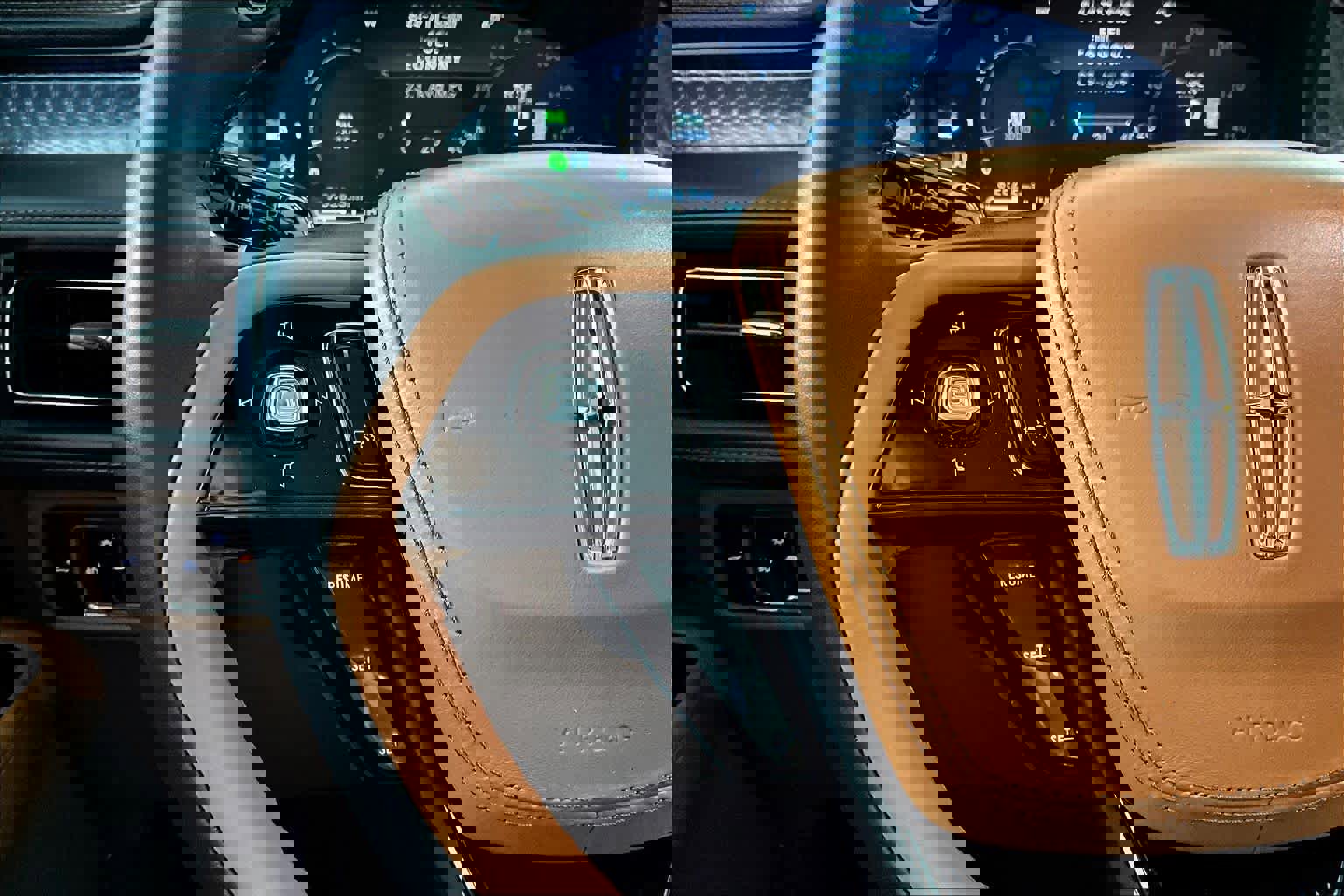 Used 2024 Lincoln Aviator Black Label w/ Jet Package image 21