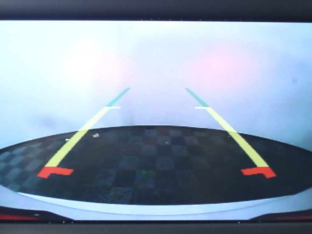 Used 2022 Chrysler Voyager LX image 19