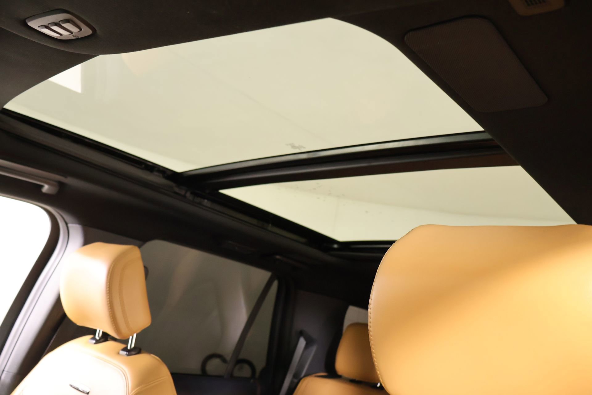 Used 2024 Ford Expedition Platinum image 18