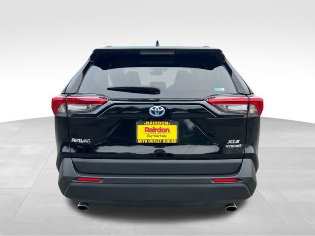 Used 2021 Toyota RAV4 XLE w/ Convenience Package image 8