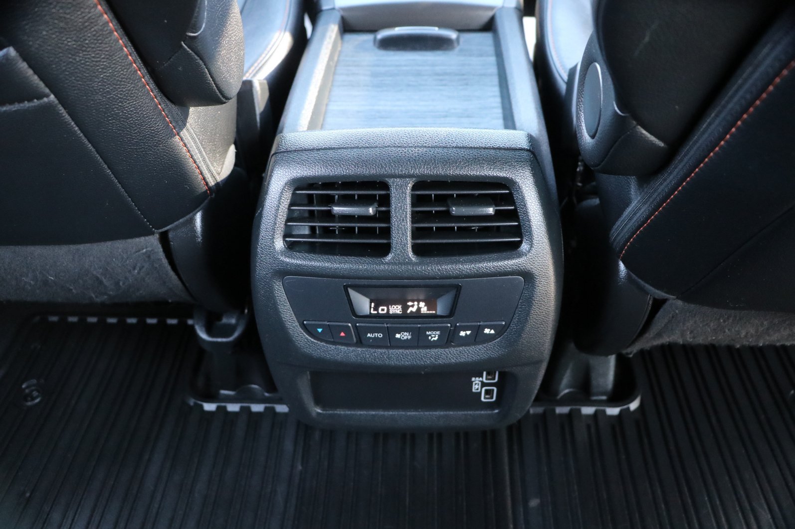 Used 2022 Honda Pilot TrailSport image 33