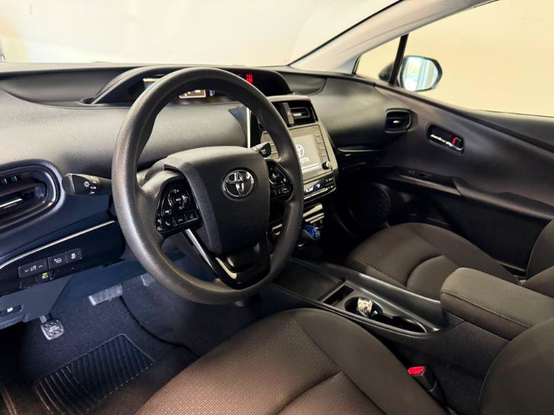 Used 2022 Toyota Prius LE FWD image 10