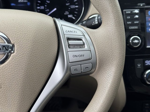 Used 2015 Nissan Rogue SV w/ SV Premium Package image 25