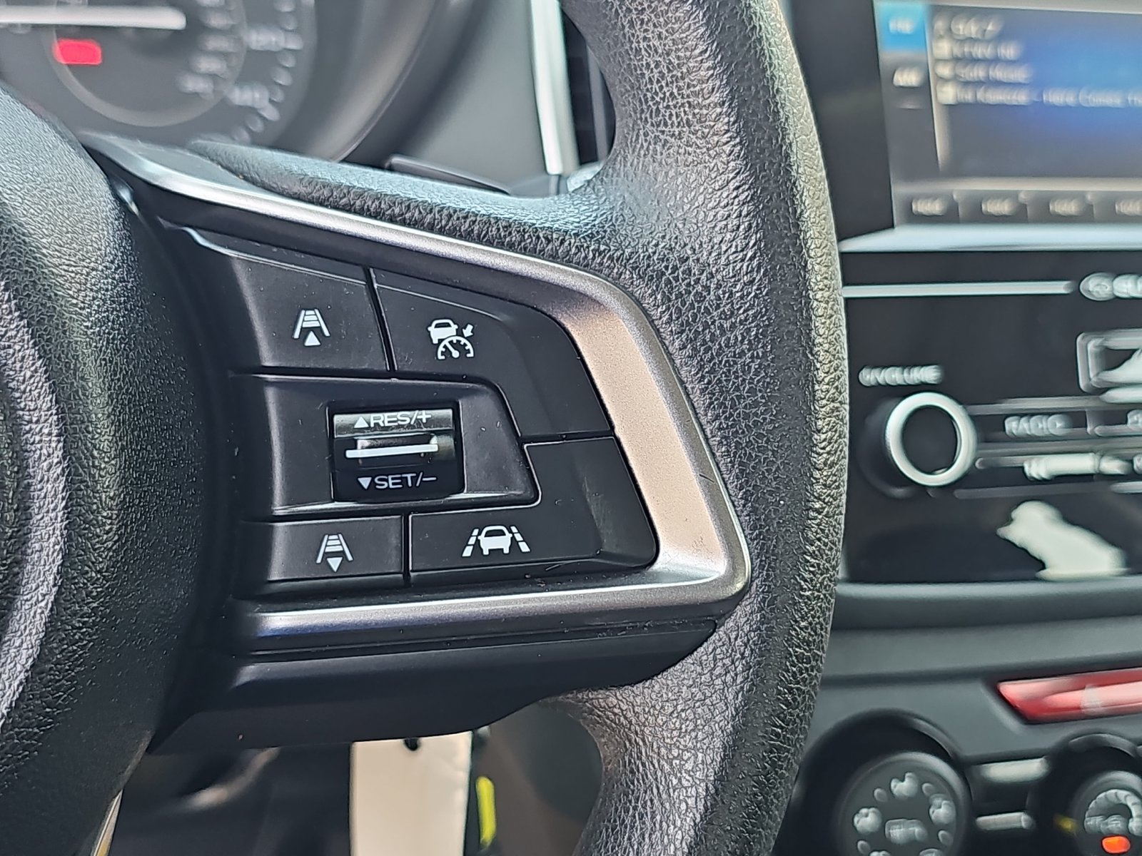 Used 2018 Subaru Impreza 2.0i Premium AWD/4WD image 17