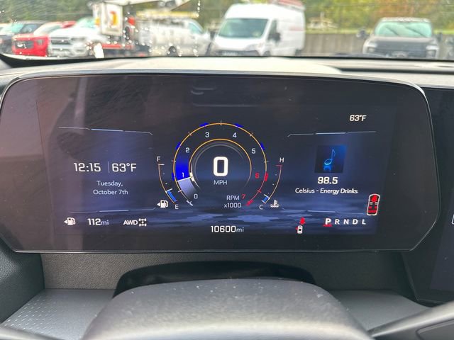 Used 2025 Chevrolet Traverse LT image 28