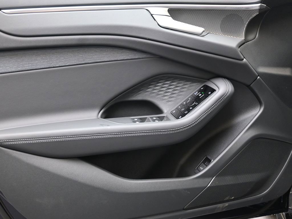 New 2026 Audi A6 Premium Plus image 23