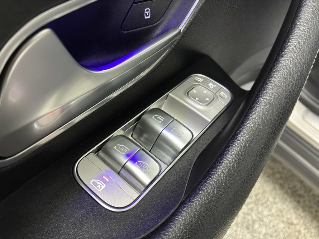 Used 2022 Mercedes-Benz GLS 450 4MATIC image 19