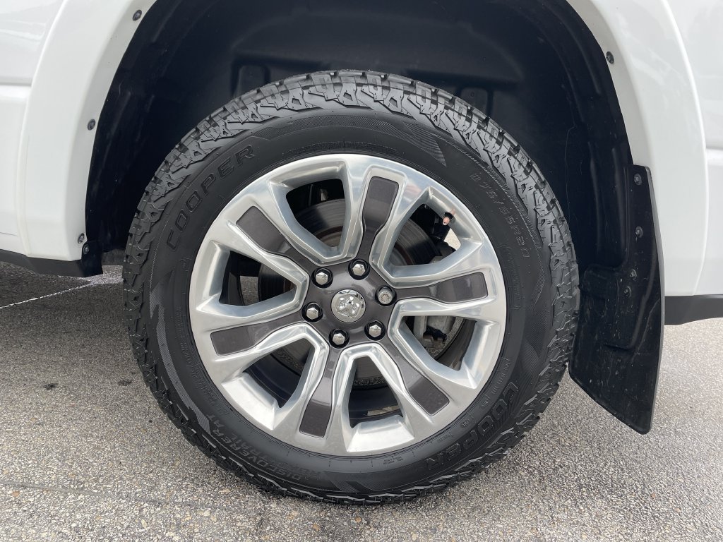 Used 2023 RAM 1500 Limited AWD/4WD image 10