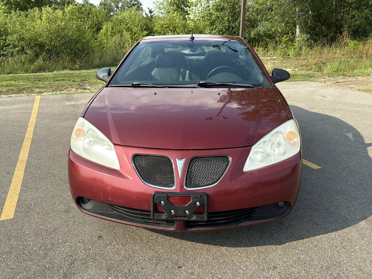 Used 2008 Pontiac G6 GT w/ Premium Package FWD image 2