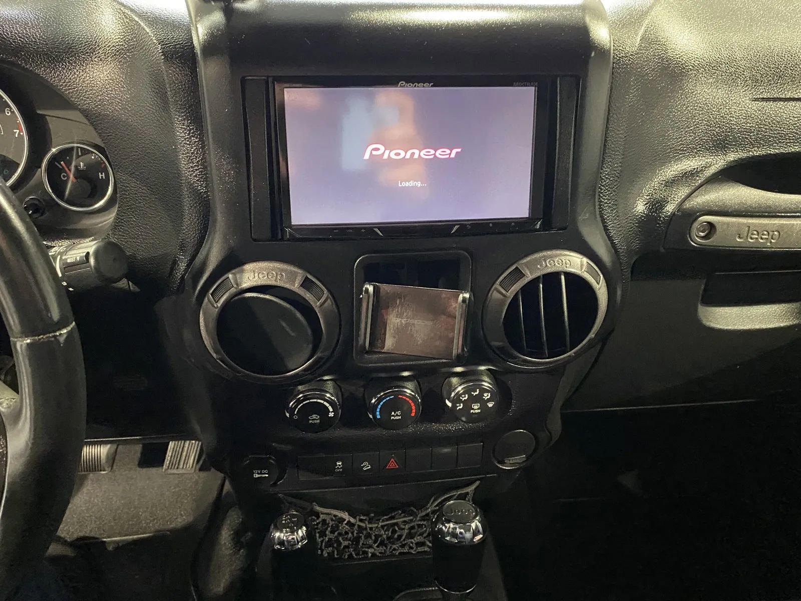 Used 2015 Jeep Wrangler Unlimited Sport w/ Connectivity Group image 14