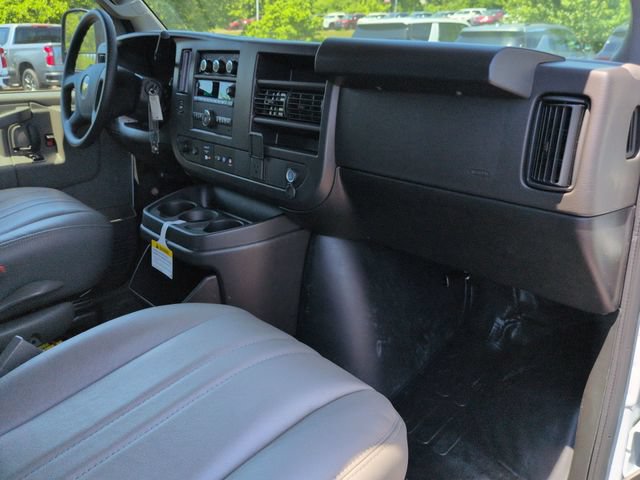 New 2025 Chevrolet Express 2500 RWD image 27