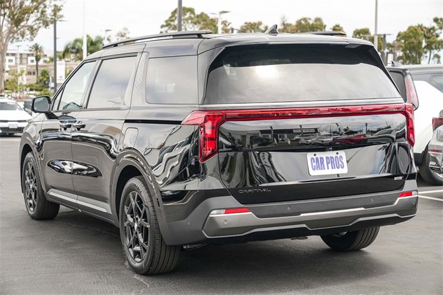 New 2026 Kia Carnival SX w/ SX Dark Edition Package image 13