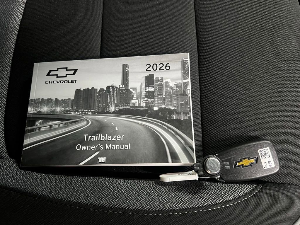 New 2026 Chevrolet TrailBlazer LT w/ LT Cold Weather Package FWD image 34