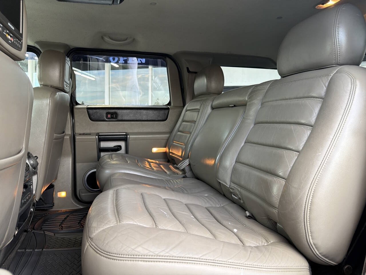 Used 2003 HUMMER H2 w/ Preferred Equipment Group AWD/4WD image 27