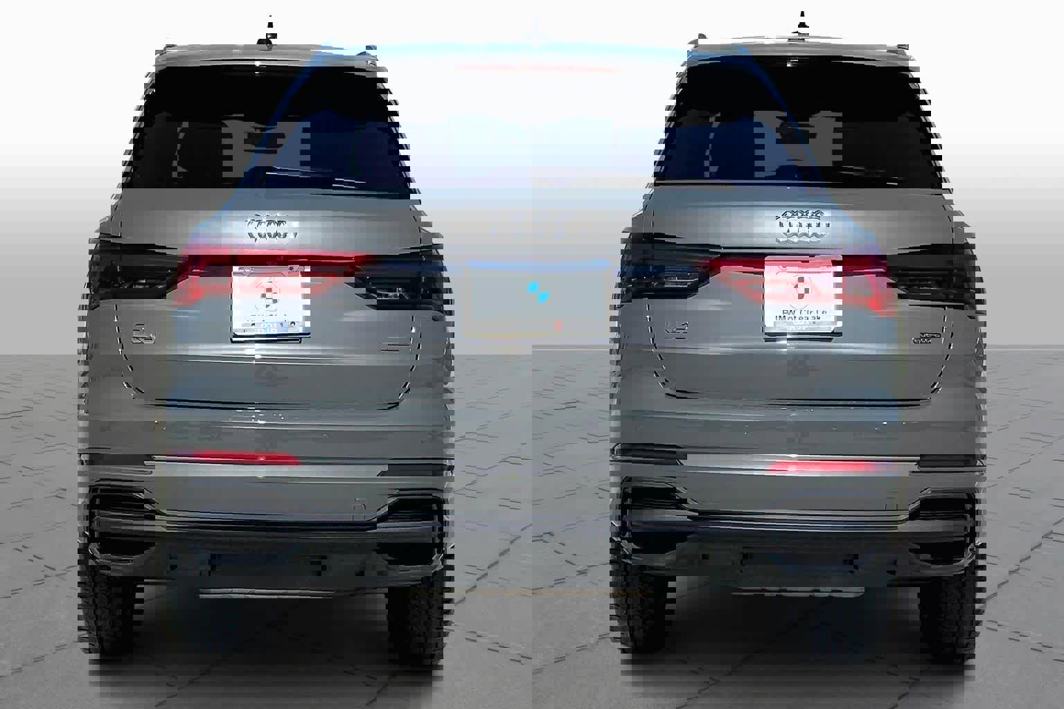 Used 2024 Audi Q3 2.0T Premium Plus image 4