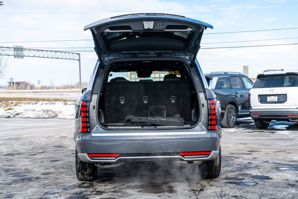 Used 2026 Hyundai Palisade Calligraphy image 11