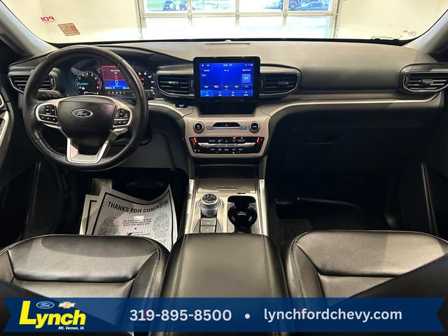 Certified 2024 Ford Explorer XLT w/ Equipment Group 202A AWD/4WD image 9