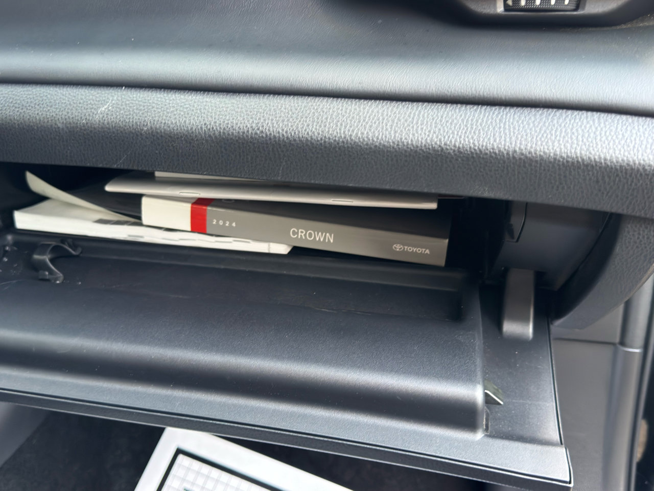 Used 2024 Toyota Crown XLE image 37