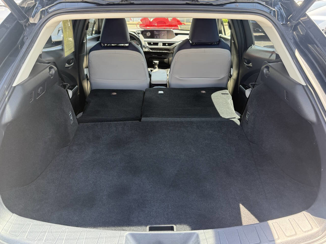 Used 2019 Lexus UX 200 w/ Premium Package image 17