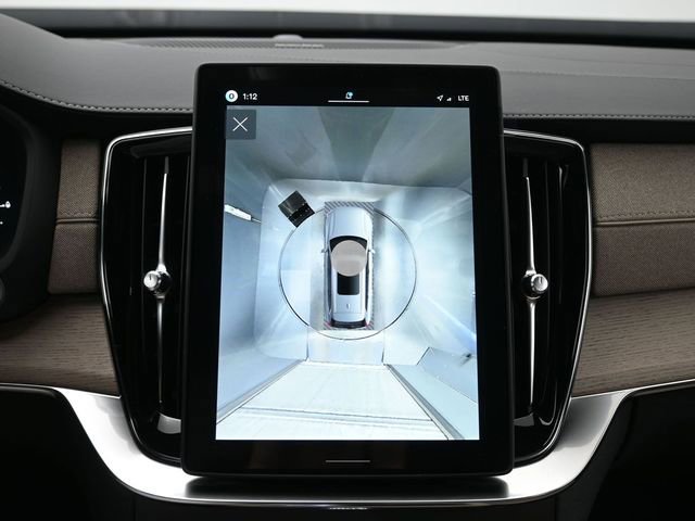 New 2026 Volvo XC90 T8 Plus w/ Protection Package Premier AWD/4WD image 22
