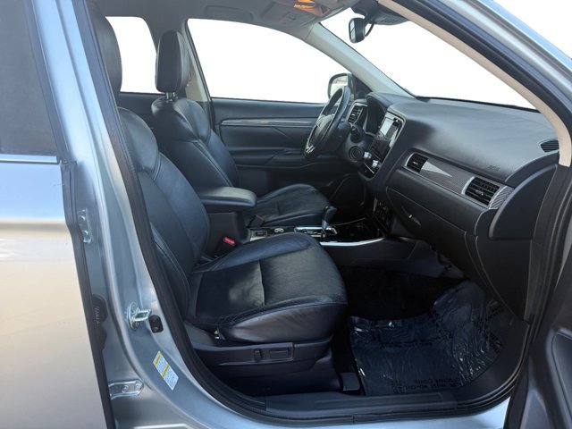 Used 2020 Mitsubishi Outlander SEL image 12