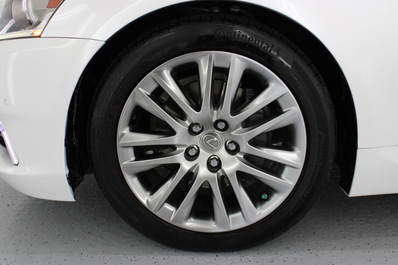 Used 2016 Lexus LS 460 w/ Comfort Package image 77