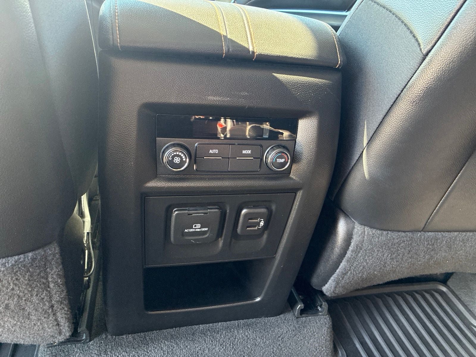 Used 2019 Chevrolet Traverse RS AWD/4WD image 17