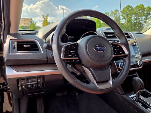 Used 2019 Subaru Outback 2.5i Touring w/ Popular Package #3A AWD/4WD image 10