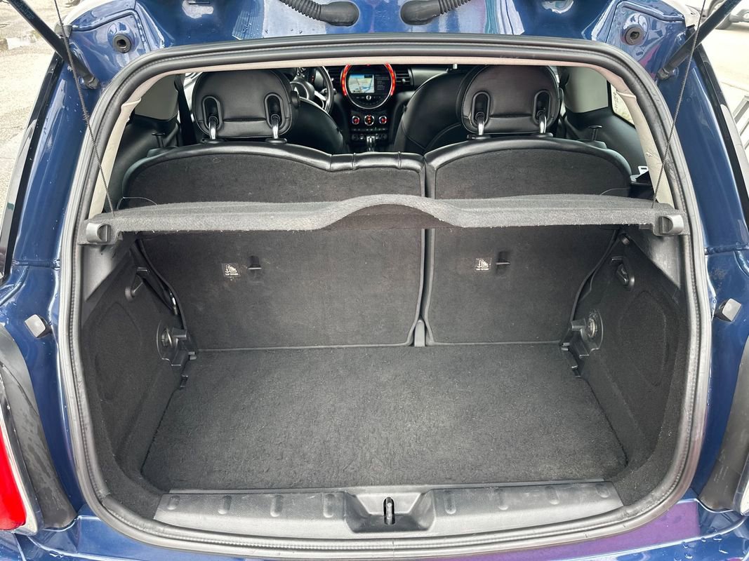 Used 2015 MINI Cooper 2-Door Hardtop image 12