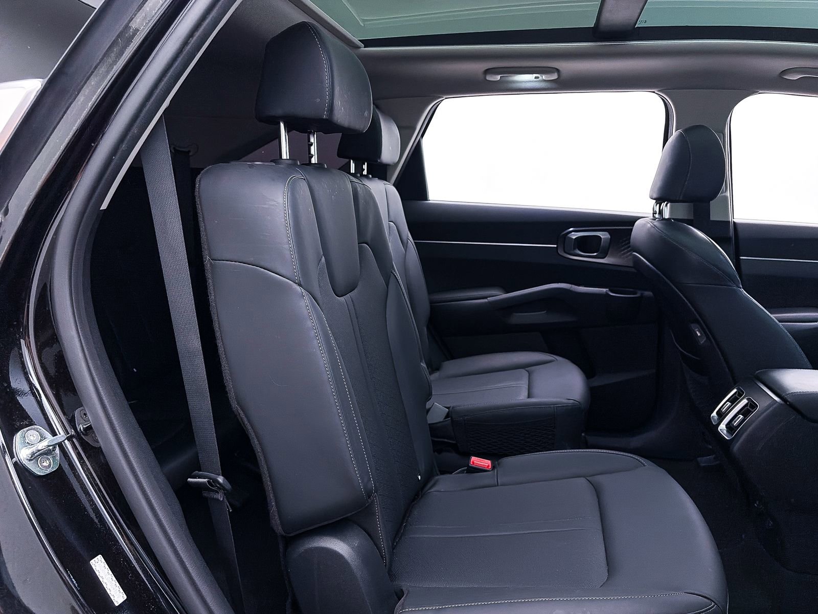 Used 2021 Kia Sorento EX image 37