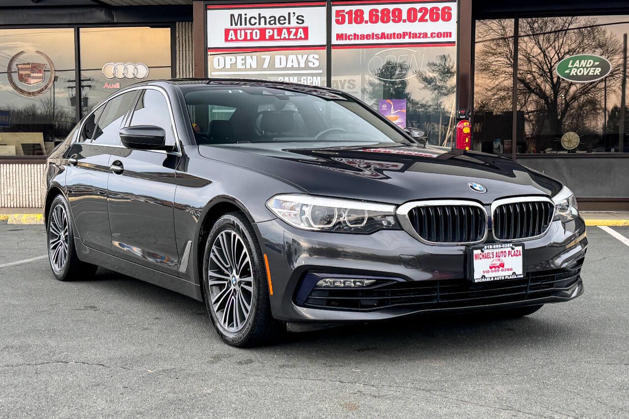 Used 2018 BMW 530i xDrive image 1