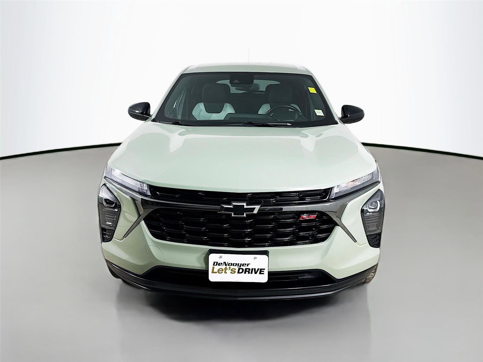 Used 2024 Chevrolet Trax RS w/ Driver Confidence Package image 4