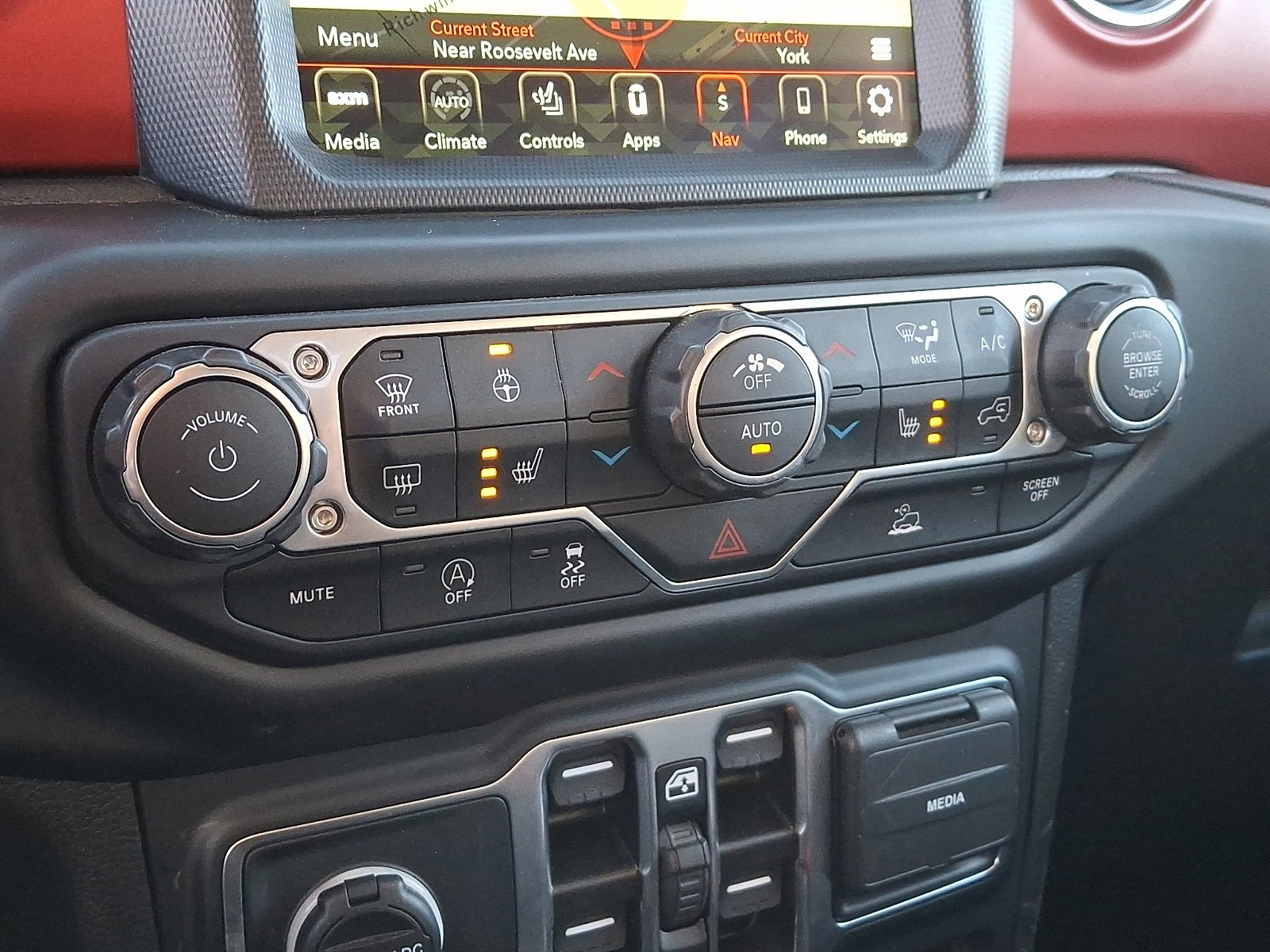 Used 2023 Jeep Gladiator Rubicon w/ LED Lighting Group image 16