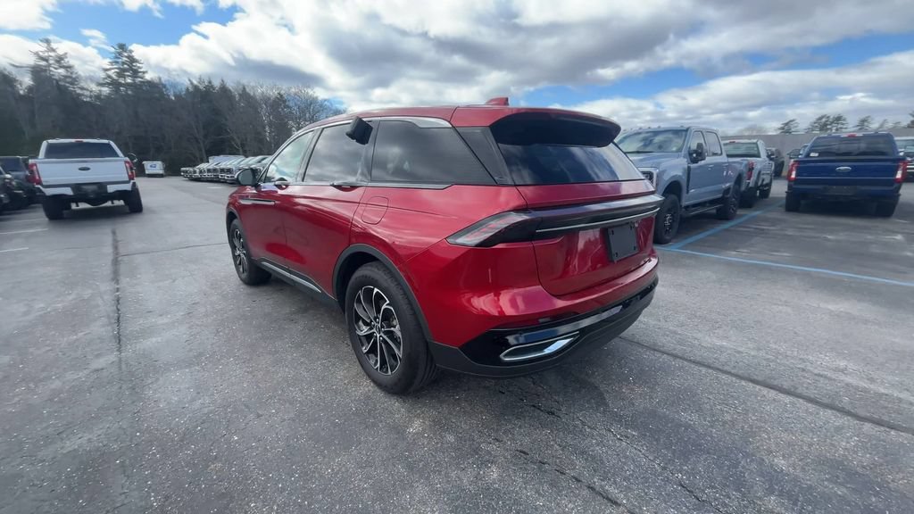 Used 2025 Lincoln Nautilus Premier w/ Equipment Group 102A AWD/4WD image 18