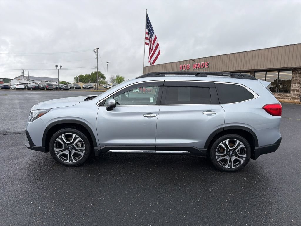 Certified 2023 Subaru Ascent Touring AWD/4WD image 2