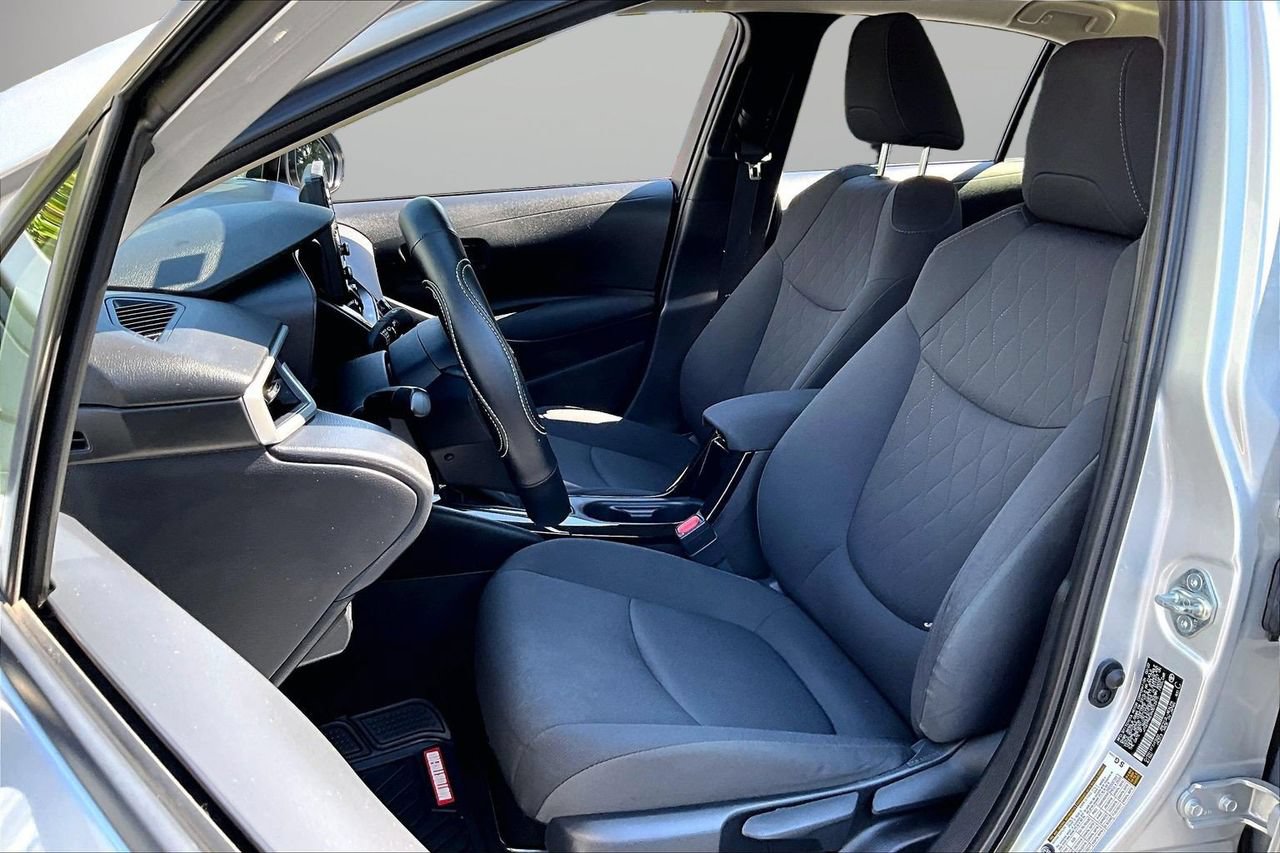 Used 2022 Toyota Corolla LE FWD image 19