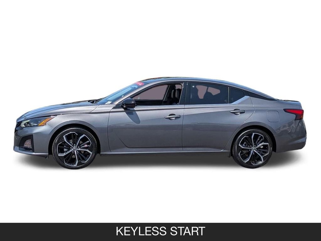 Certified 2025 Nissan Altima 2.5 SR FWD image 5