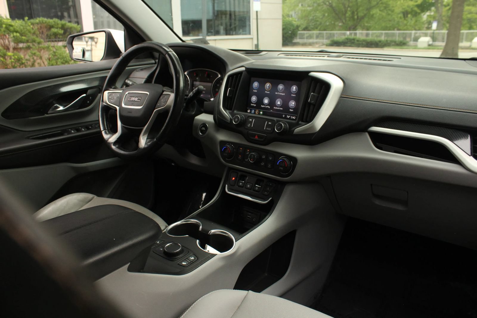 Used 2020 GMC Terrain SLT FWD image 25